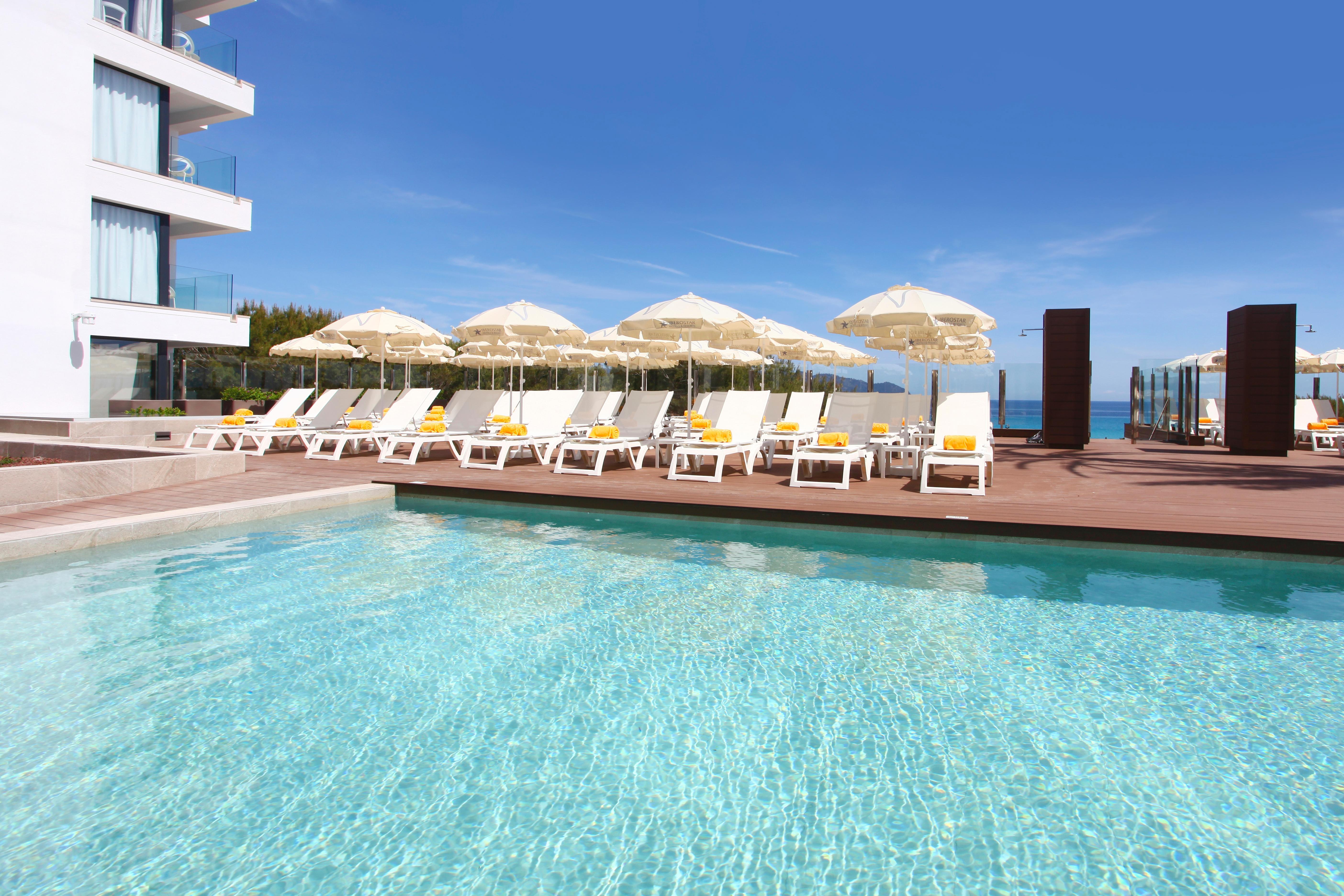 Hotel Iberostar Waves Cala Millor - Adults Only Exterior foto