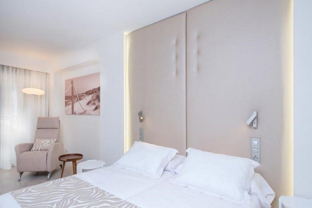 Hotel Iberostar Waves Cala Millor - Adults Only Exterior foto